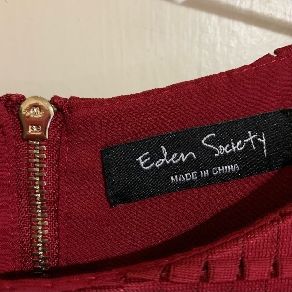 Eden Society Lalia Stitch Fix Red Textured Bell Sleeve Blouse. Size Medium. - Picture 9 of 10